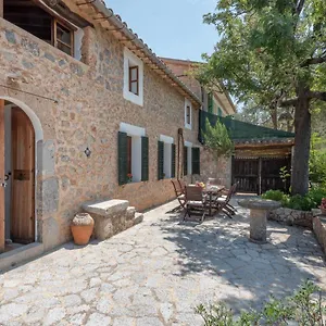 https://villa-cami-de-la-mar.allmallorcahotels.com